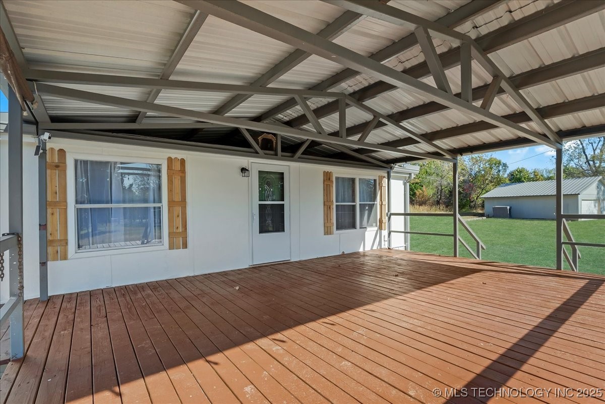 2545704 Property Photo 11