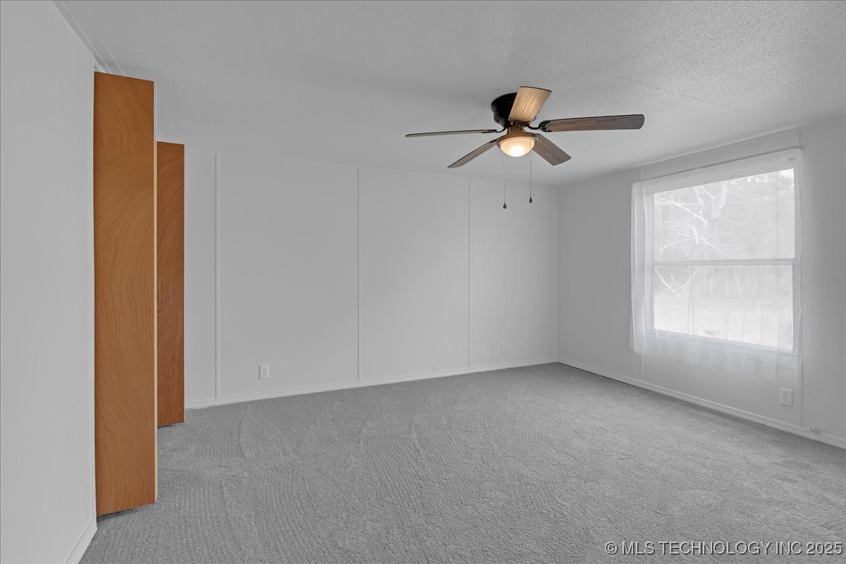 2545704 Property Photo 44