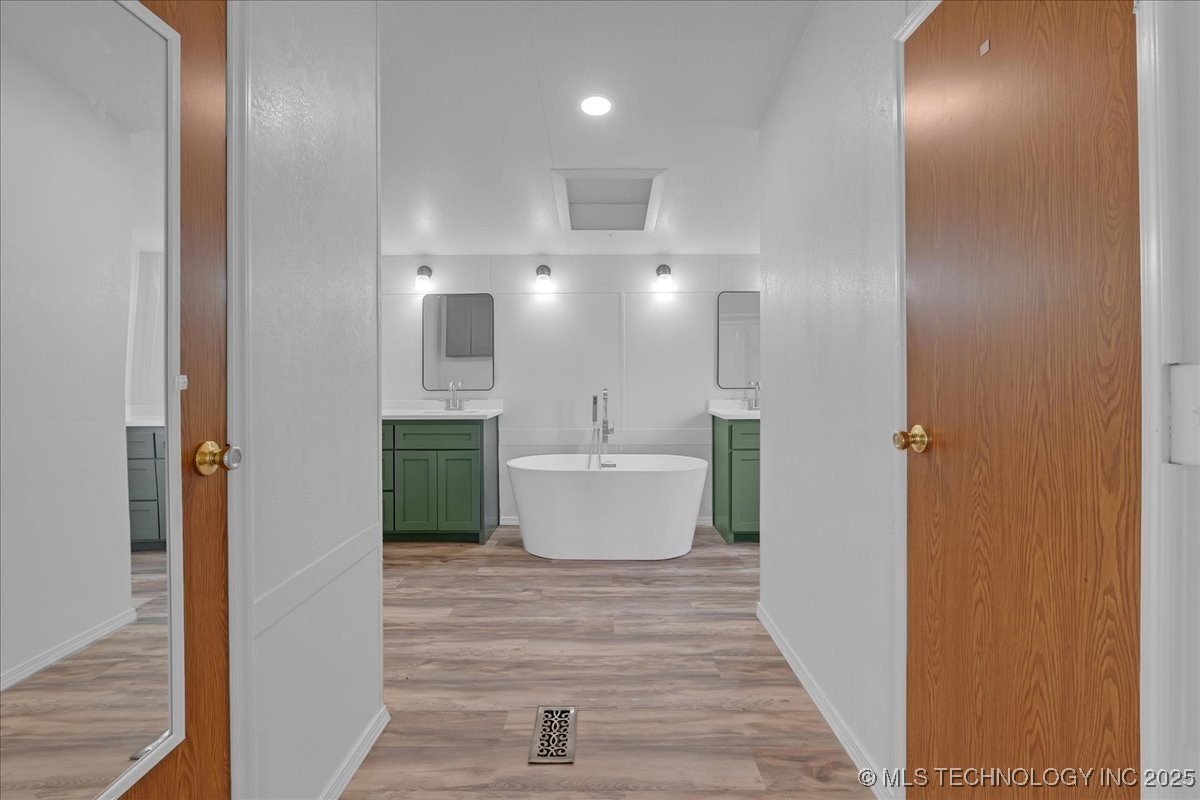 2545704 Property Photo 56