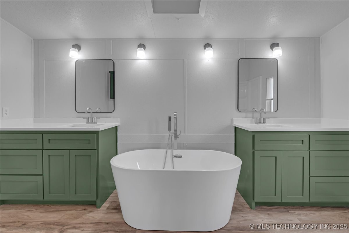 2545704 Property Photo 57