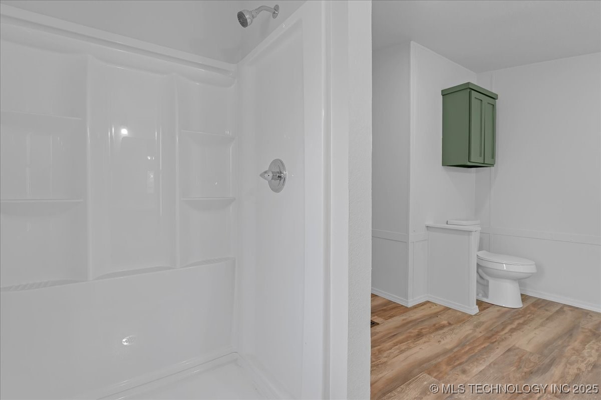 2545704 Property Photo 60