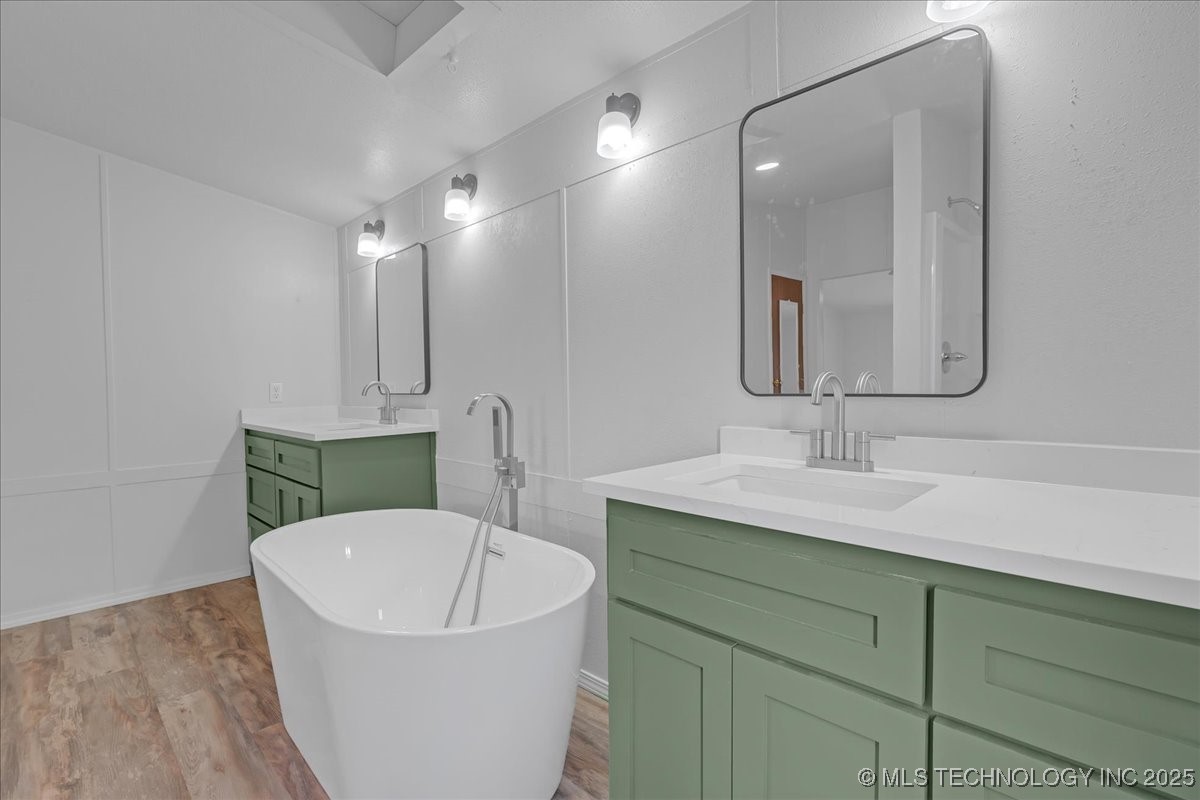 2545704 Property Photo 61