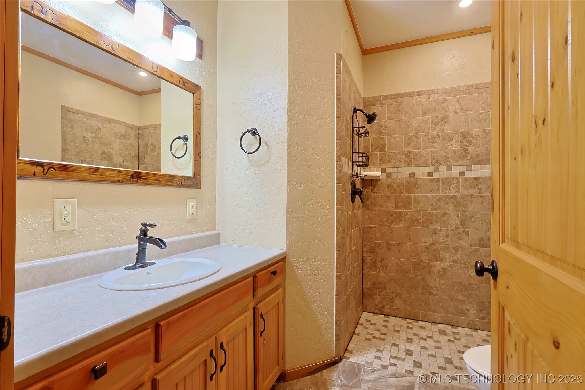 124 London Dock Lane Property Photo 33