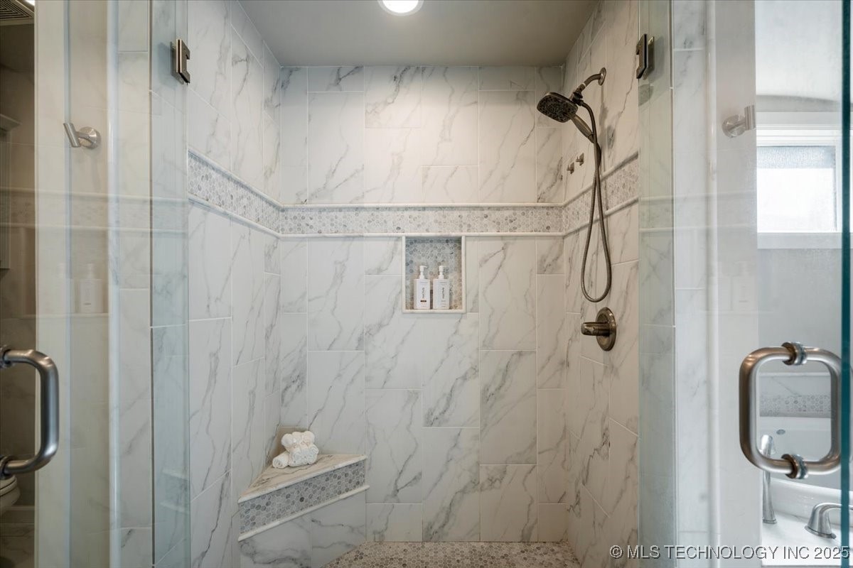 7710 N 147th East Avenue Property Photo 12