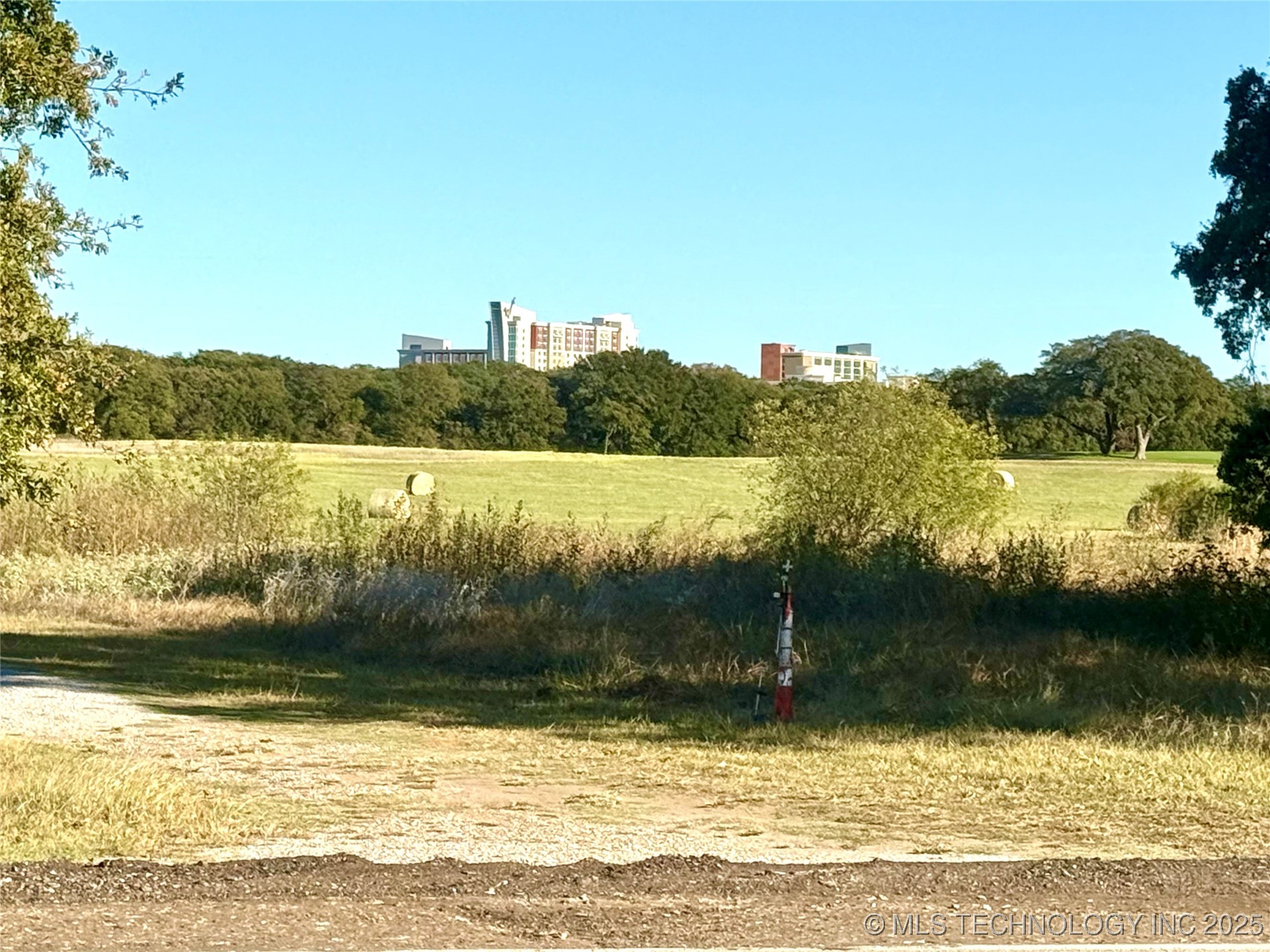 Hwy 77 Property Photo 3