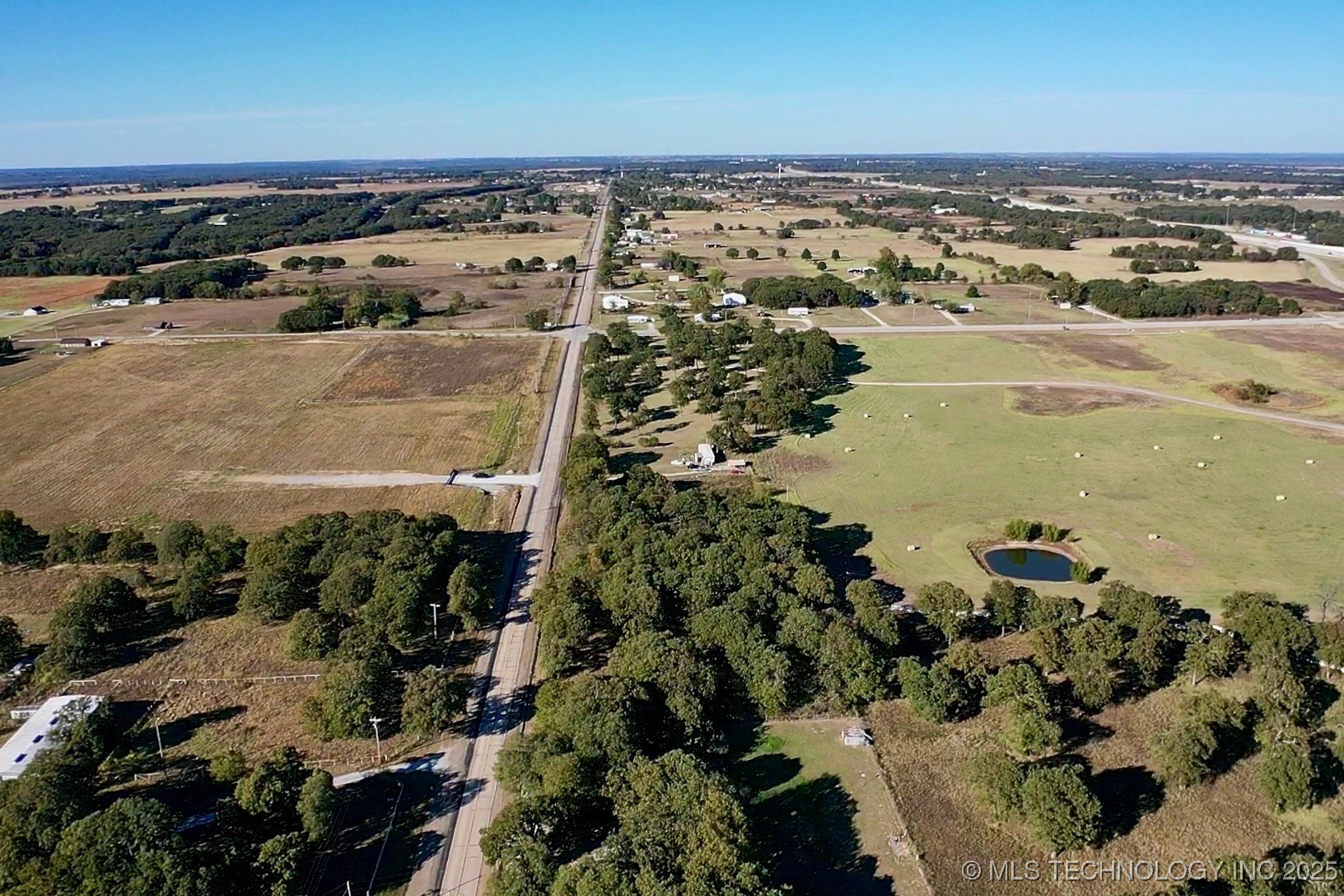 Hwy 77 Property Photo 12