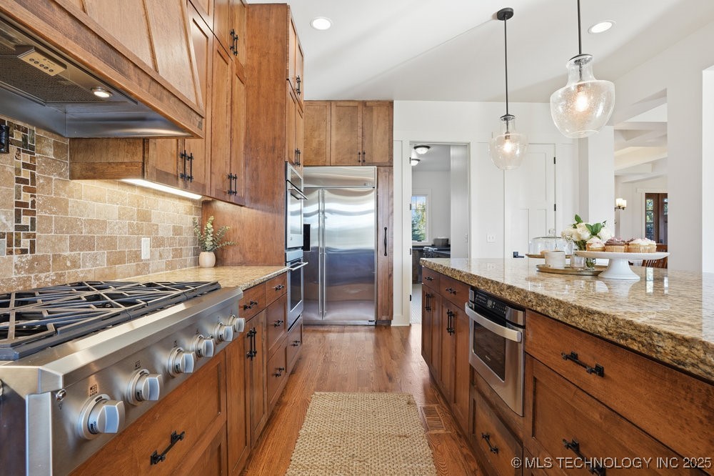 418 E 111th Street S Property Photo 18