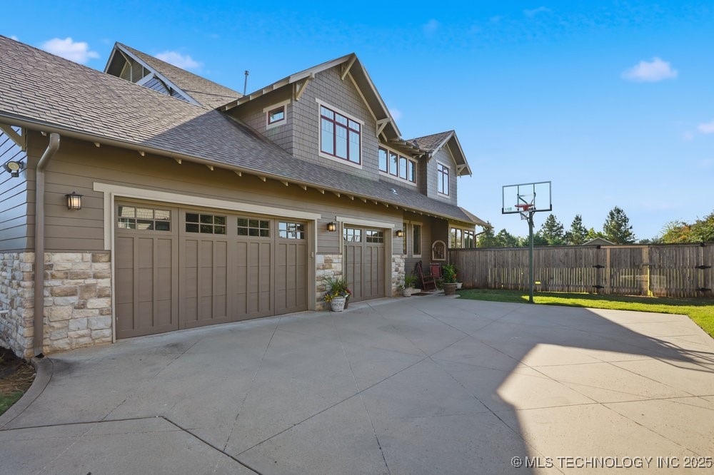 418 E 111th Street S Property Photo 32