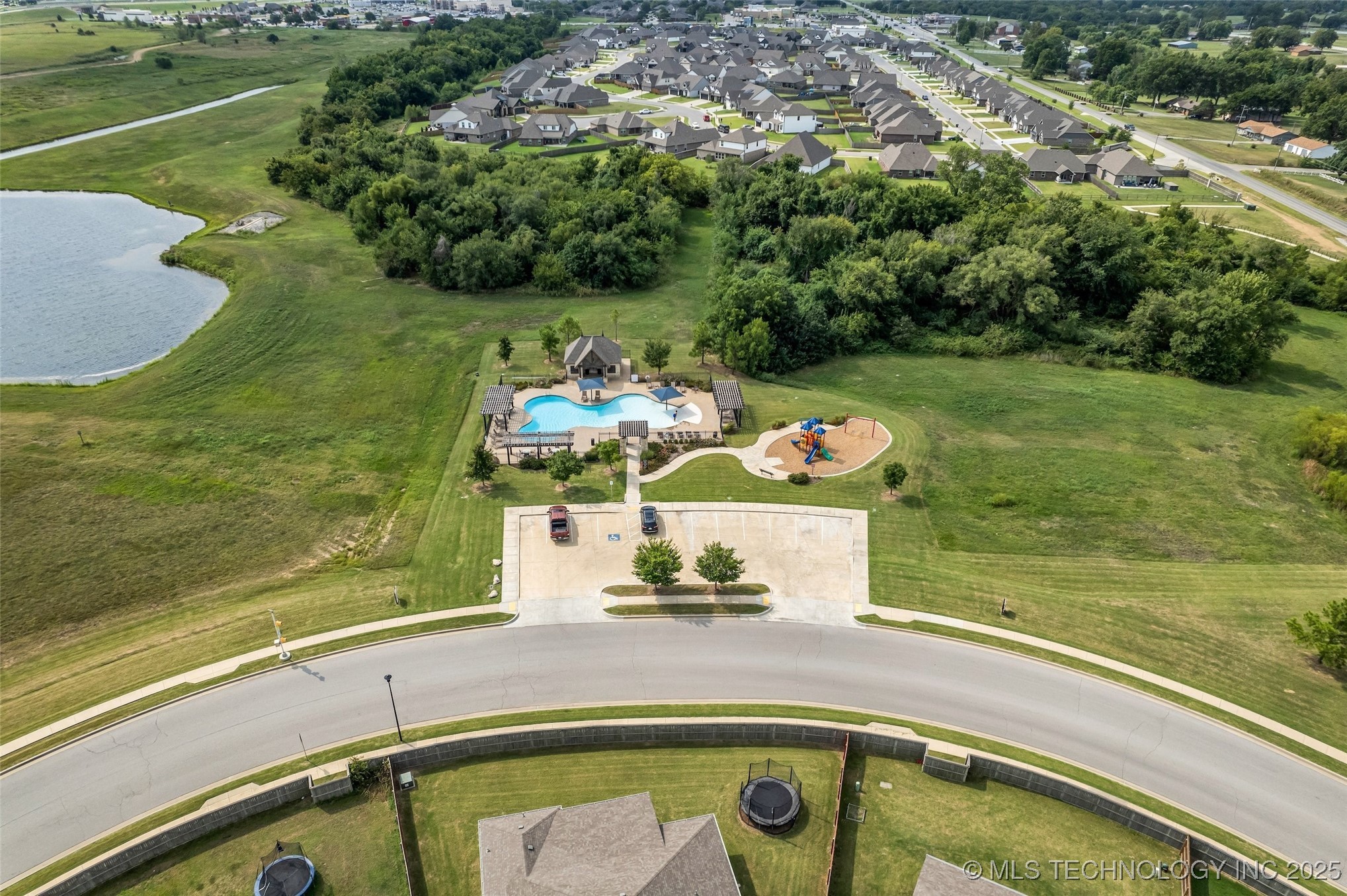 13008 E 124th Street North Property Photo 27