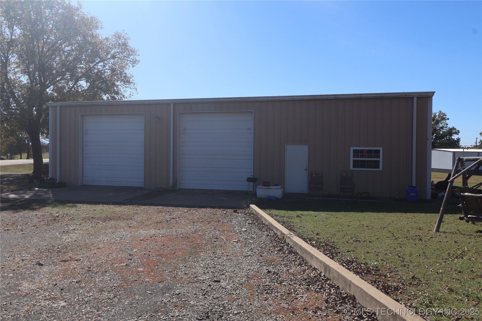 22663 Smith Loop Property Photo 3