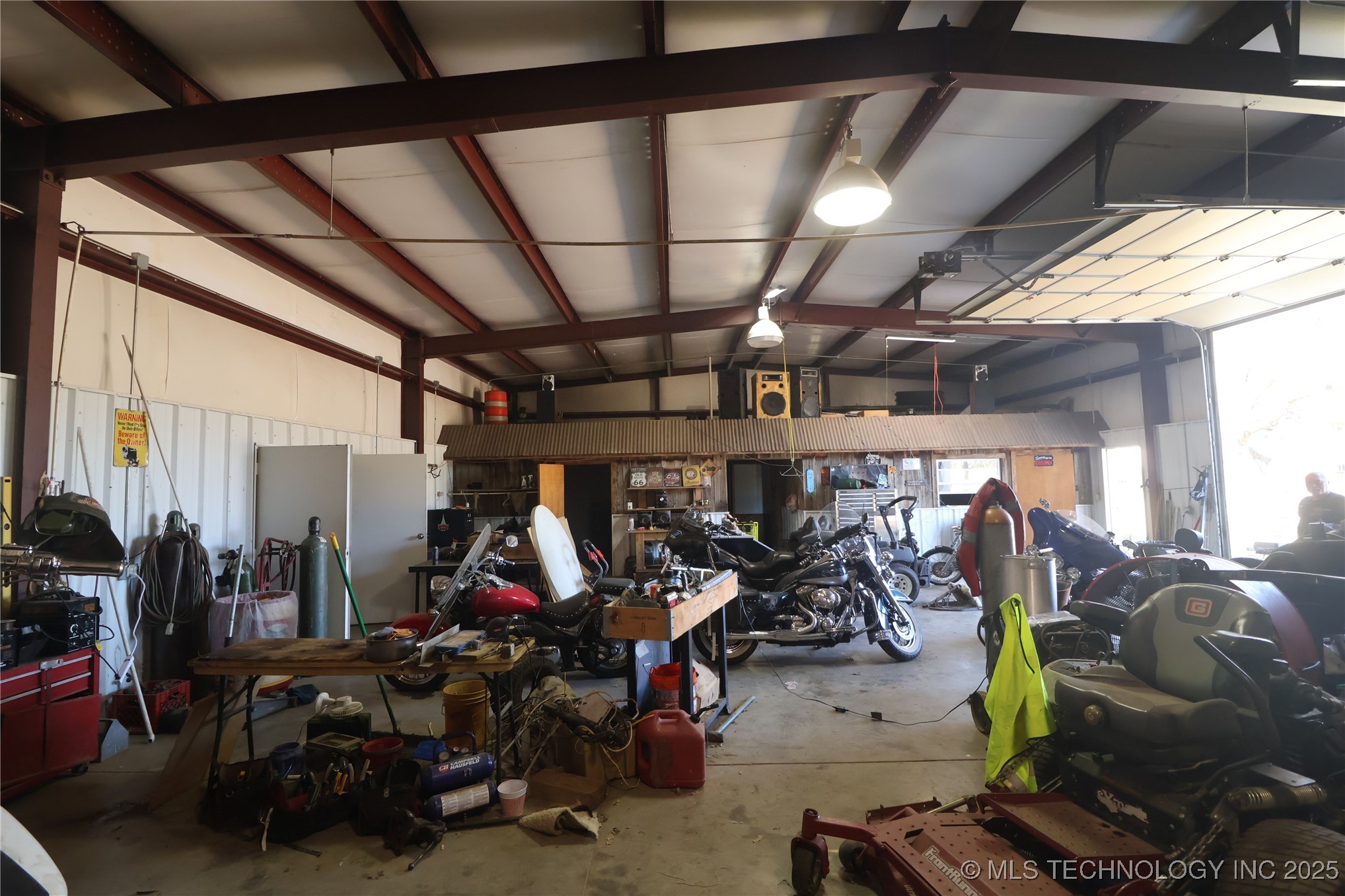 22663 Smith Loop Property Photo 7