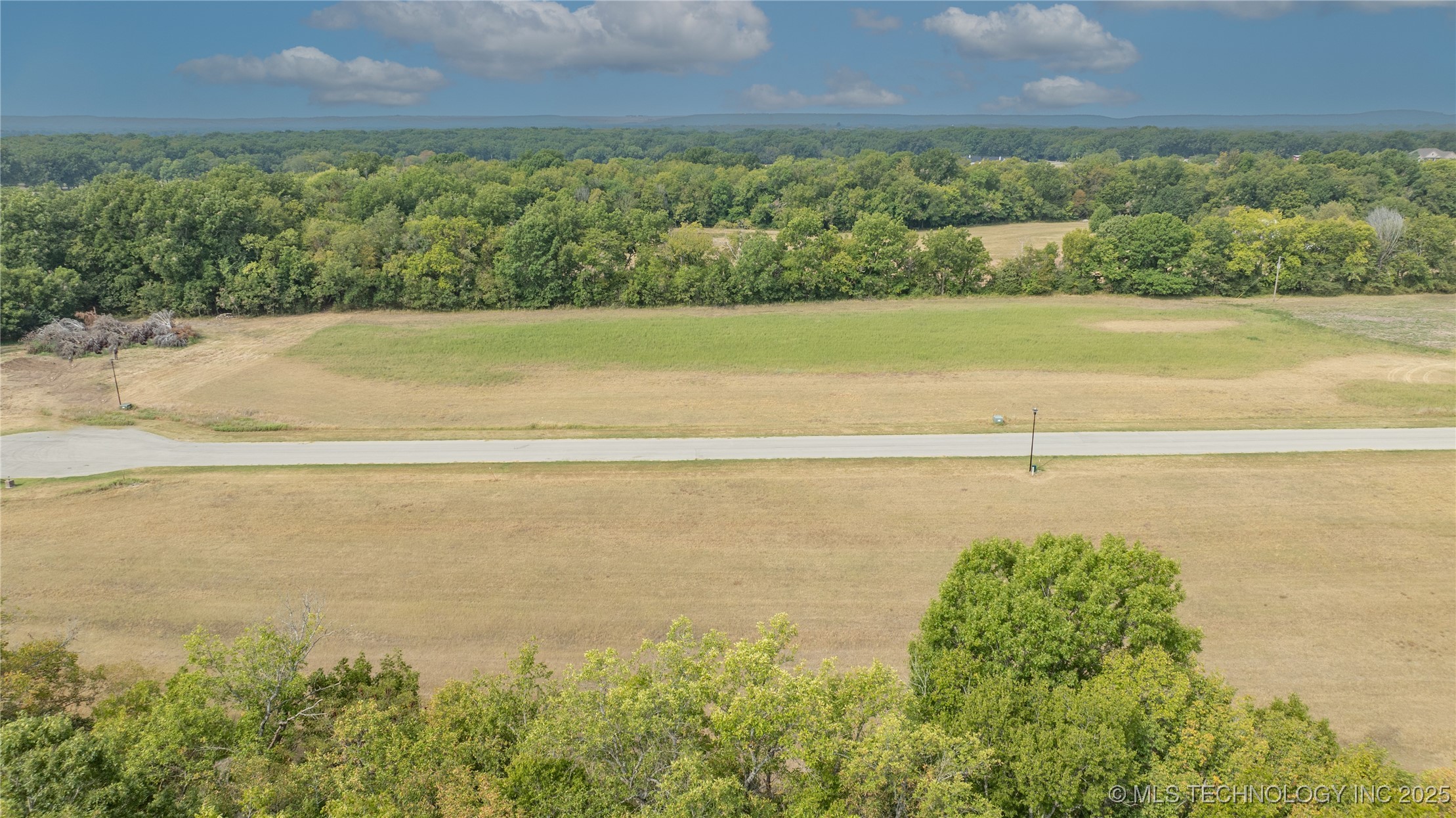 24168 W 3983 Drive Property Photo 2