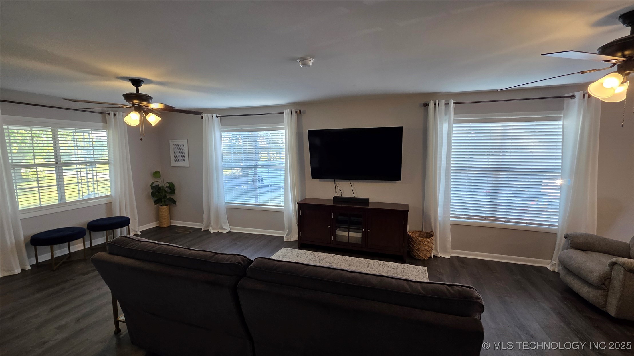 15802 S Elwood Avenue Property Photo 19