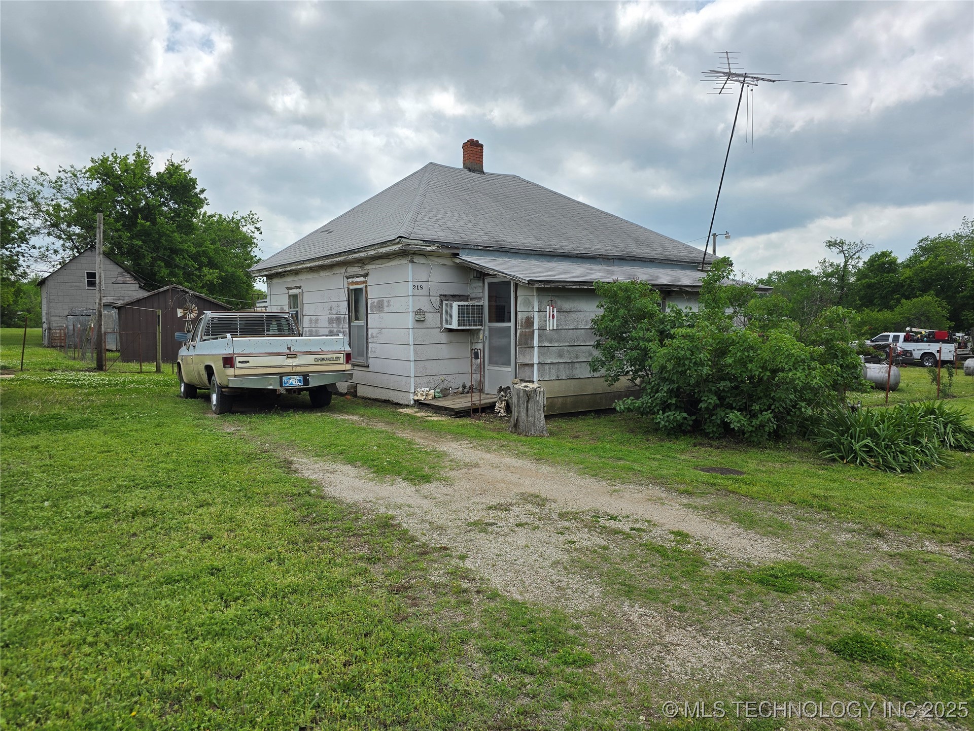 318 5 Th Street Property Photo 1