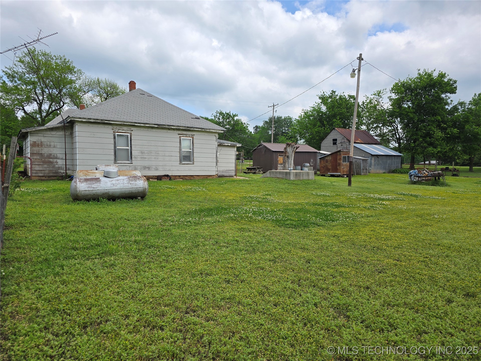 318 5 Th Street Property Photo 3