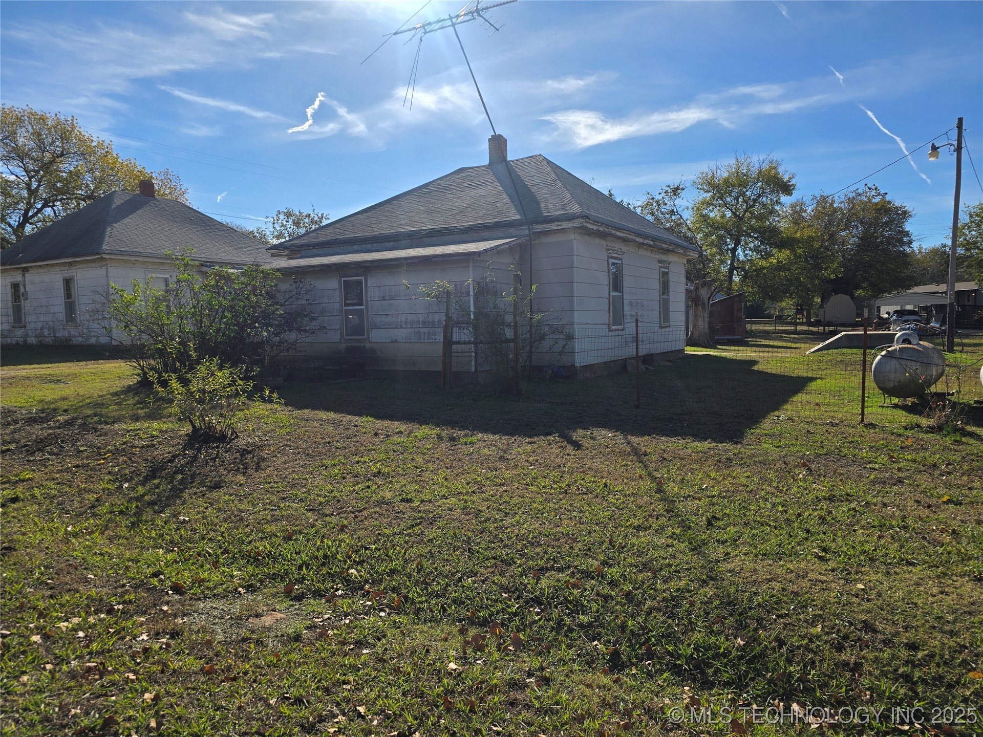 318 5 Th Street Property Photo 8