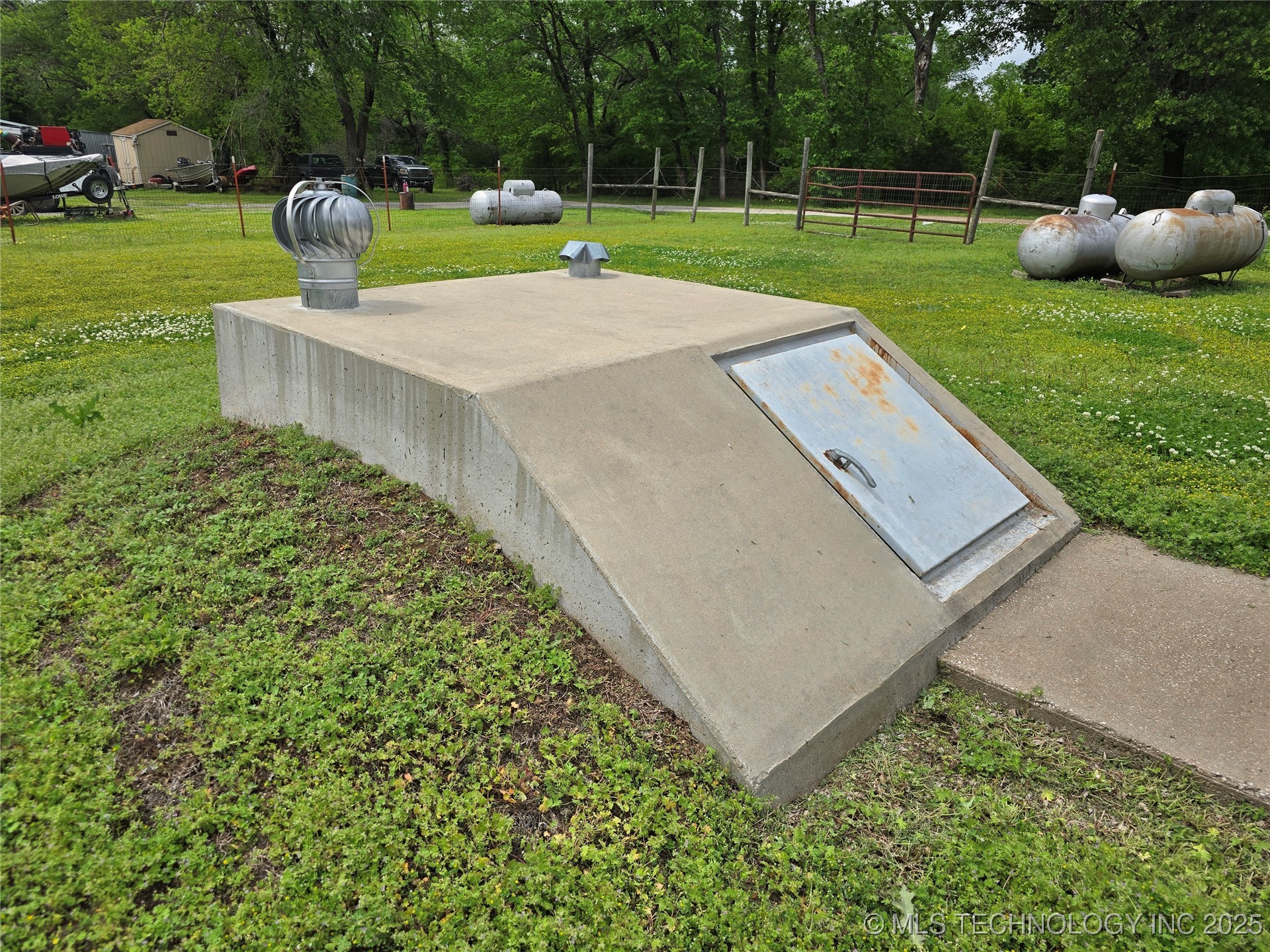 318 5 Th Street Property Photo 9