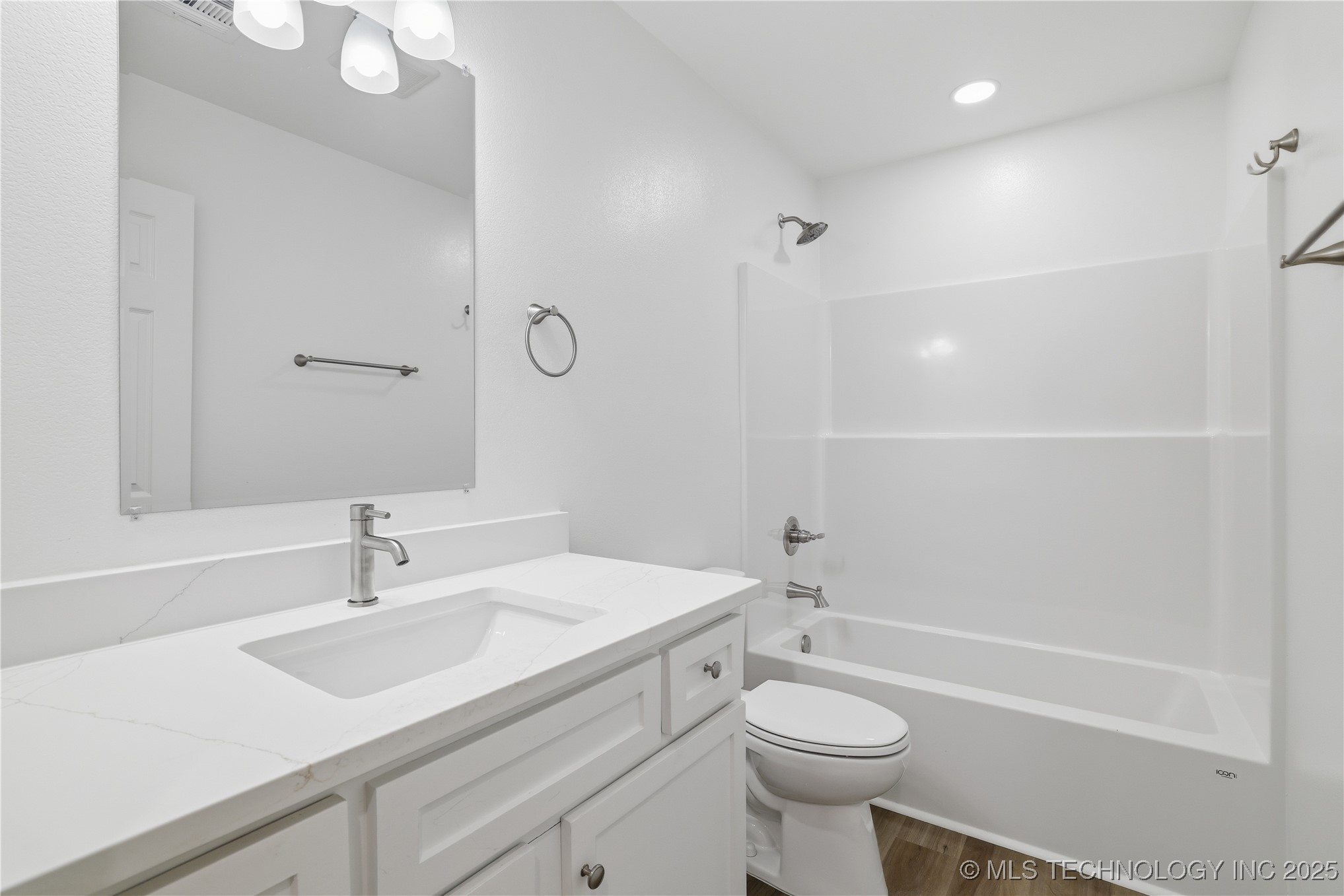 223 Se 3rd Property Photo 8