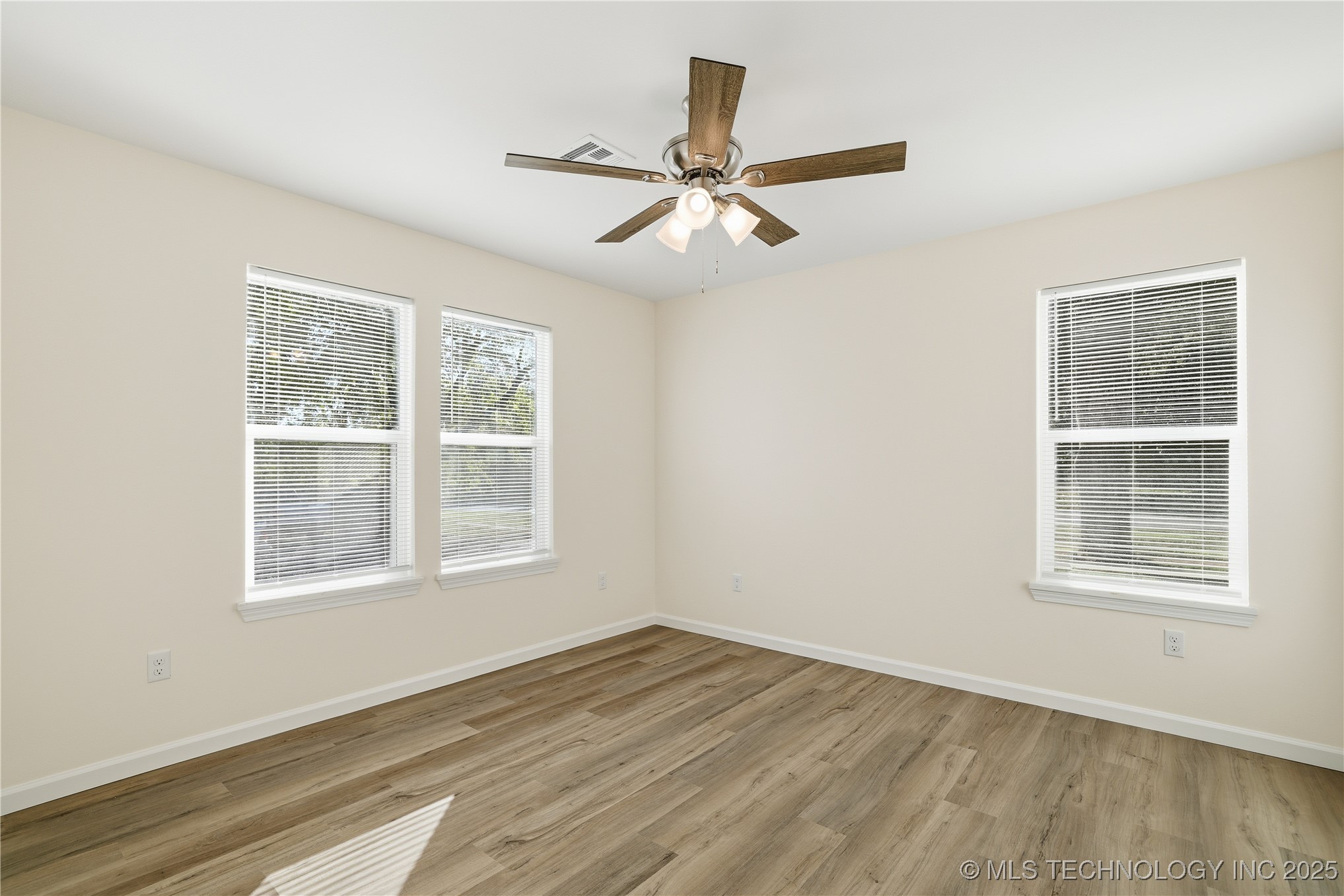 223 Se 3rd Property Photo 11