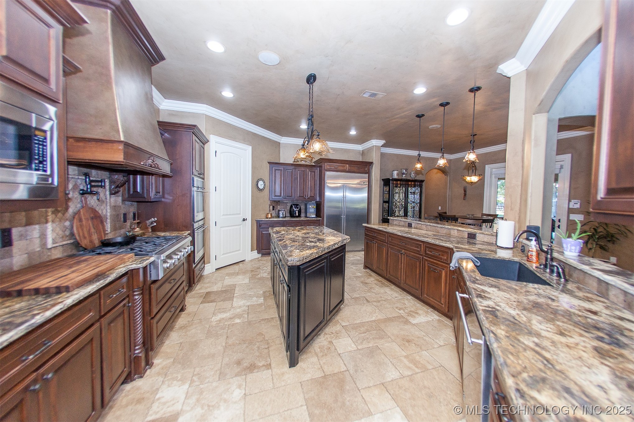 18533 E Crooked Oak Drive Property Photo 20