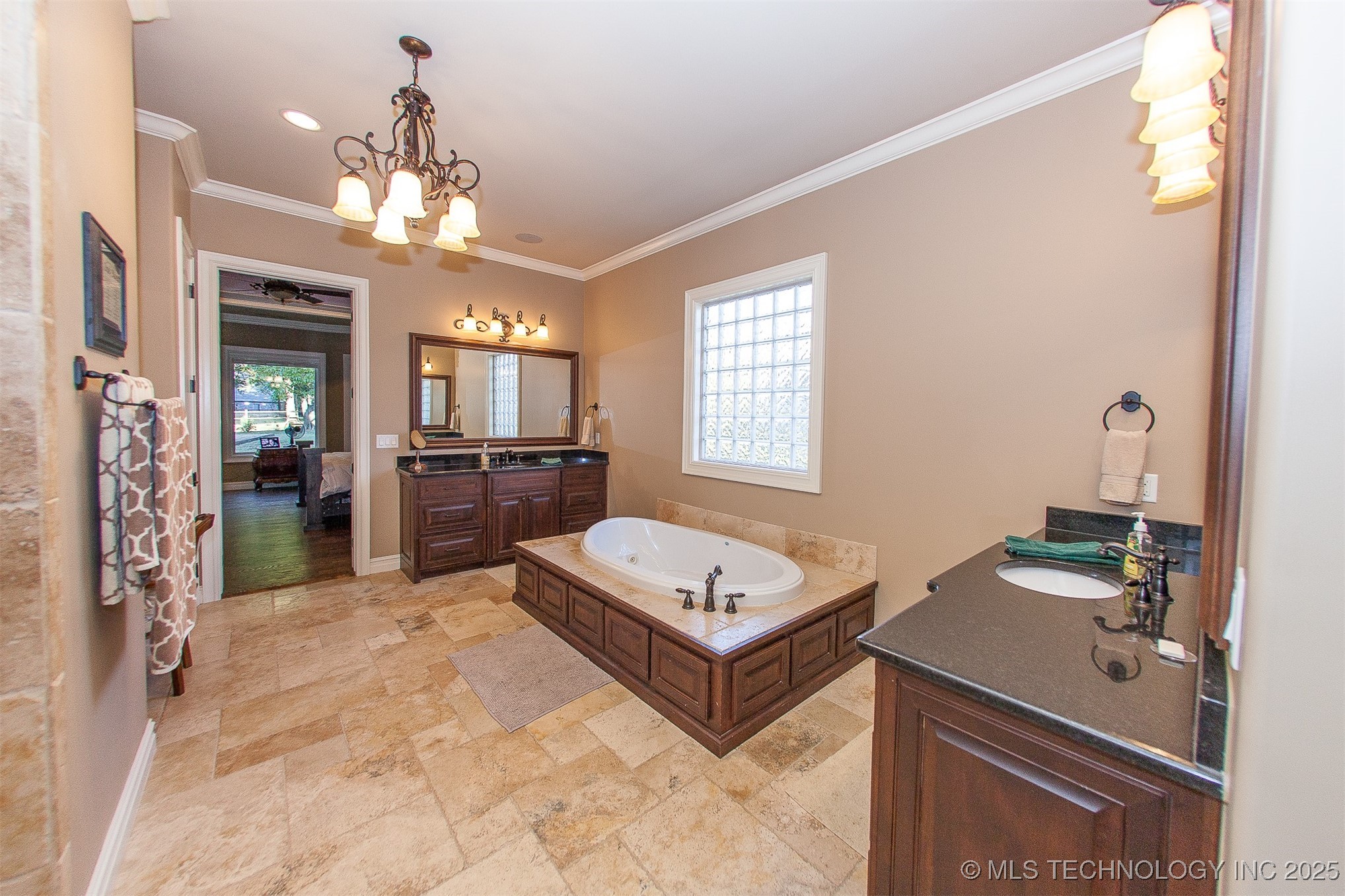 18533 E Crooked Oak Drive Property Photo 39