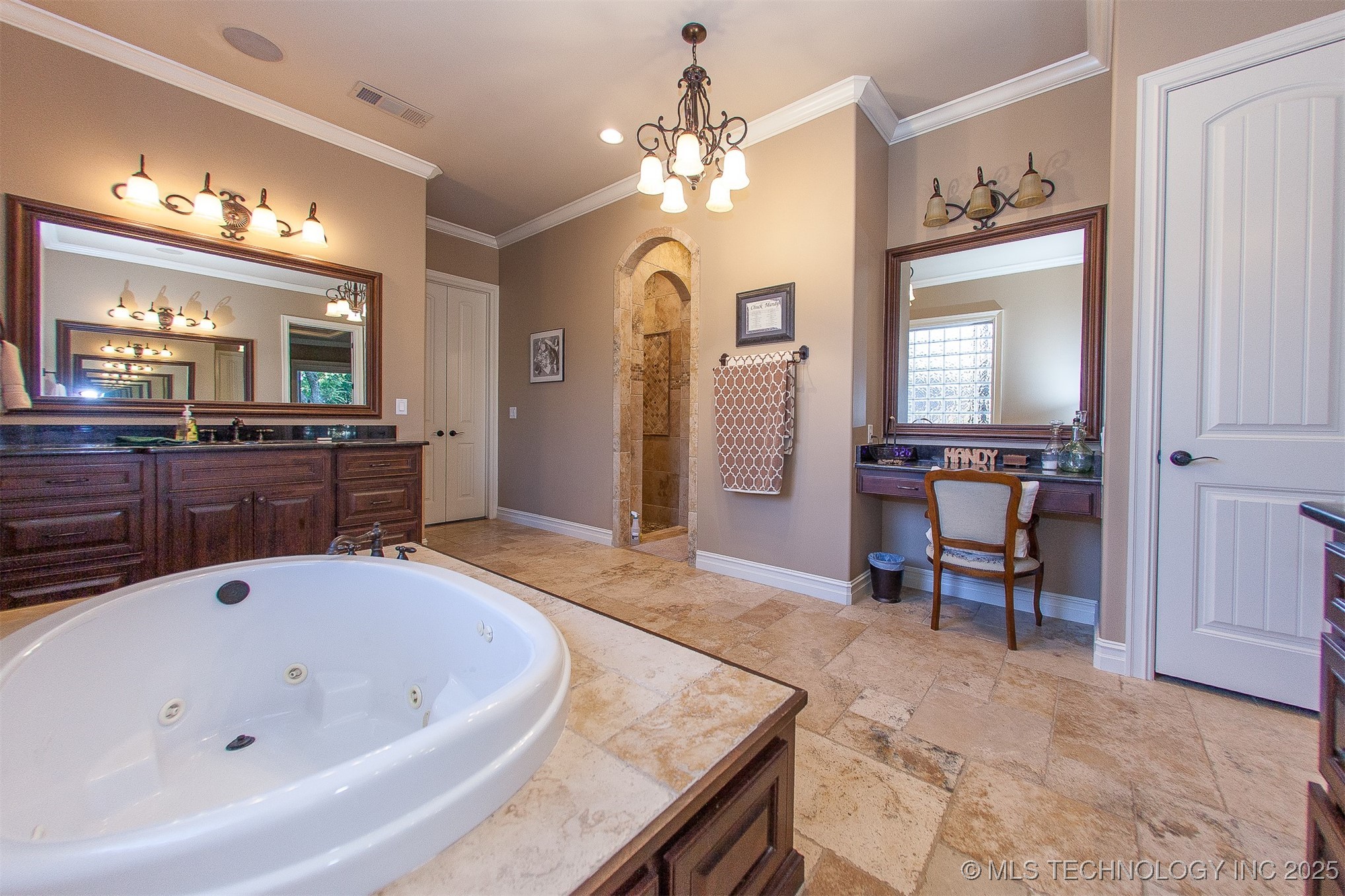 18533 E Crooked Oak Drive Property Photo 42