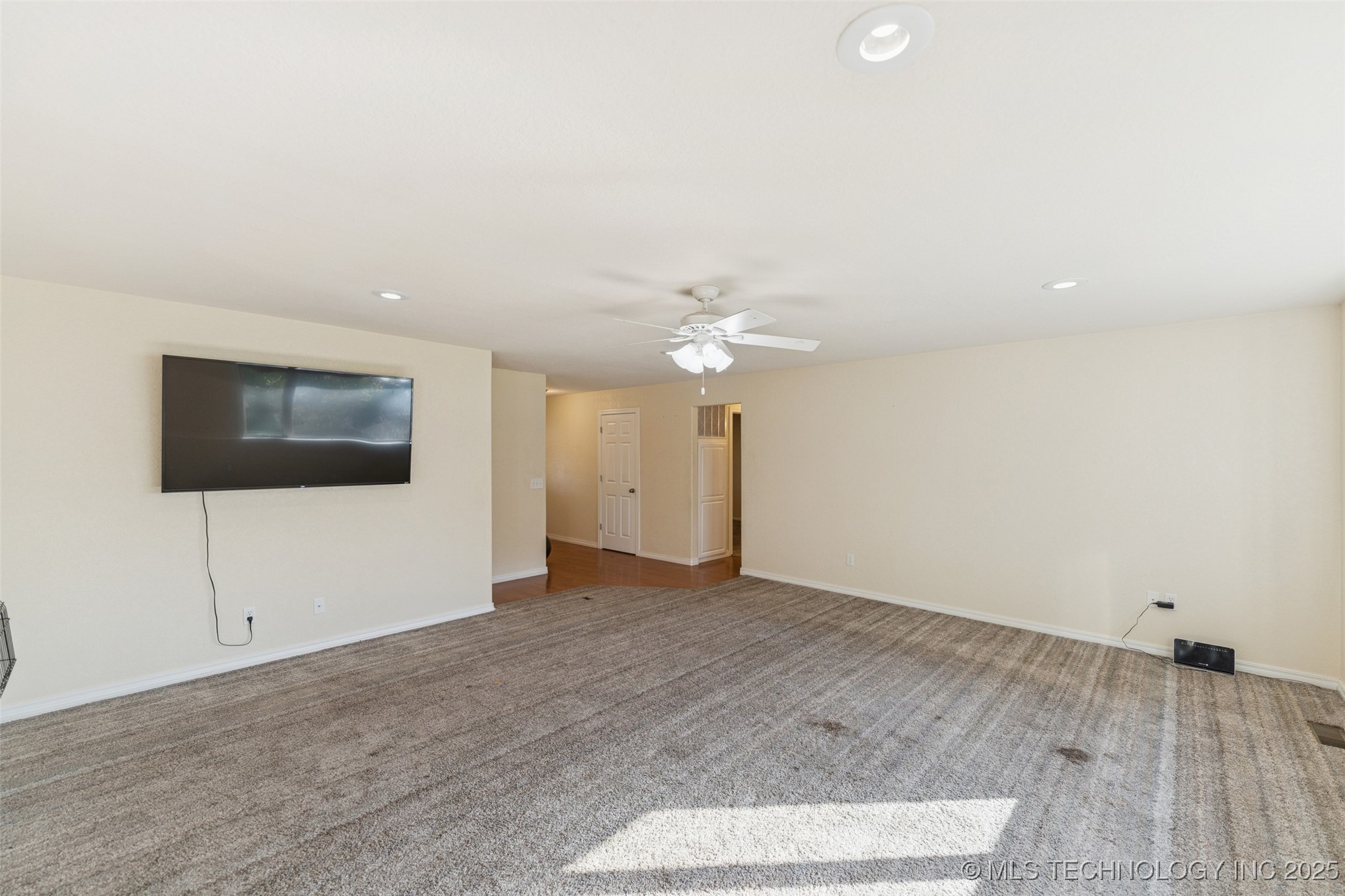 37171 S 4450 Road Property Photo 8