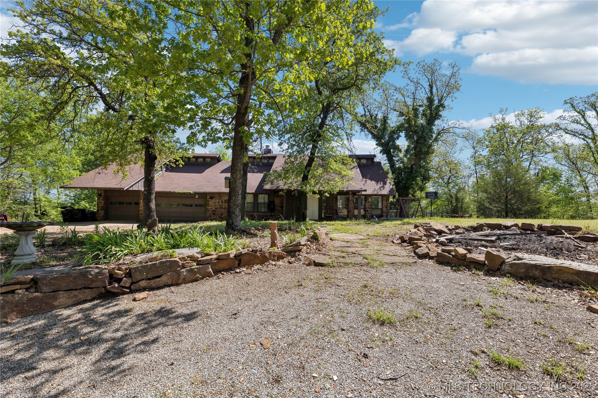 9050 W 480 Road Property Photo 1