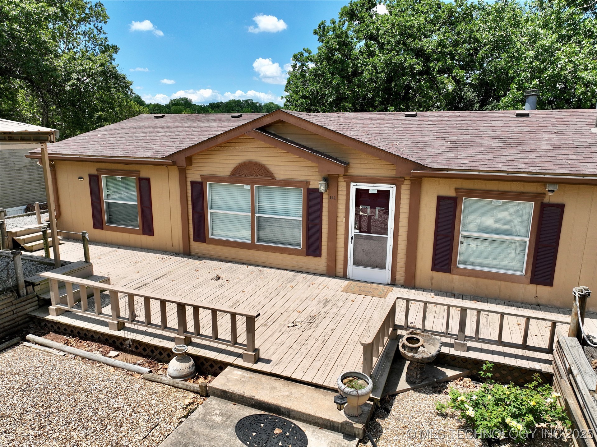 141 Hickory Property Photo 8