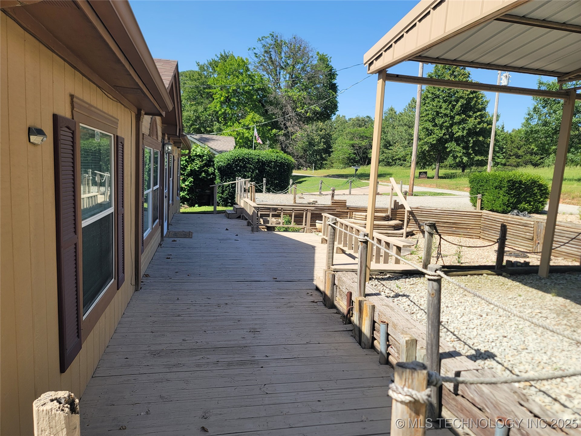 141 Hickory Property Photo 10