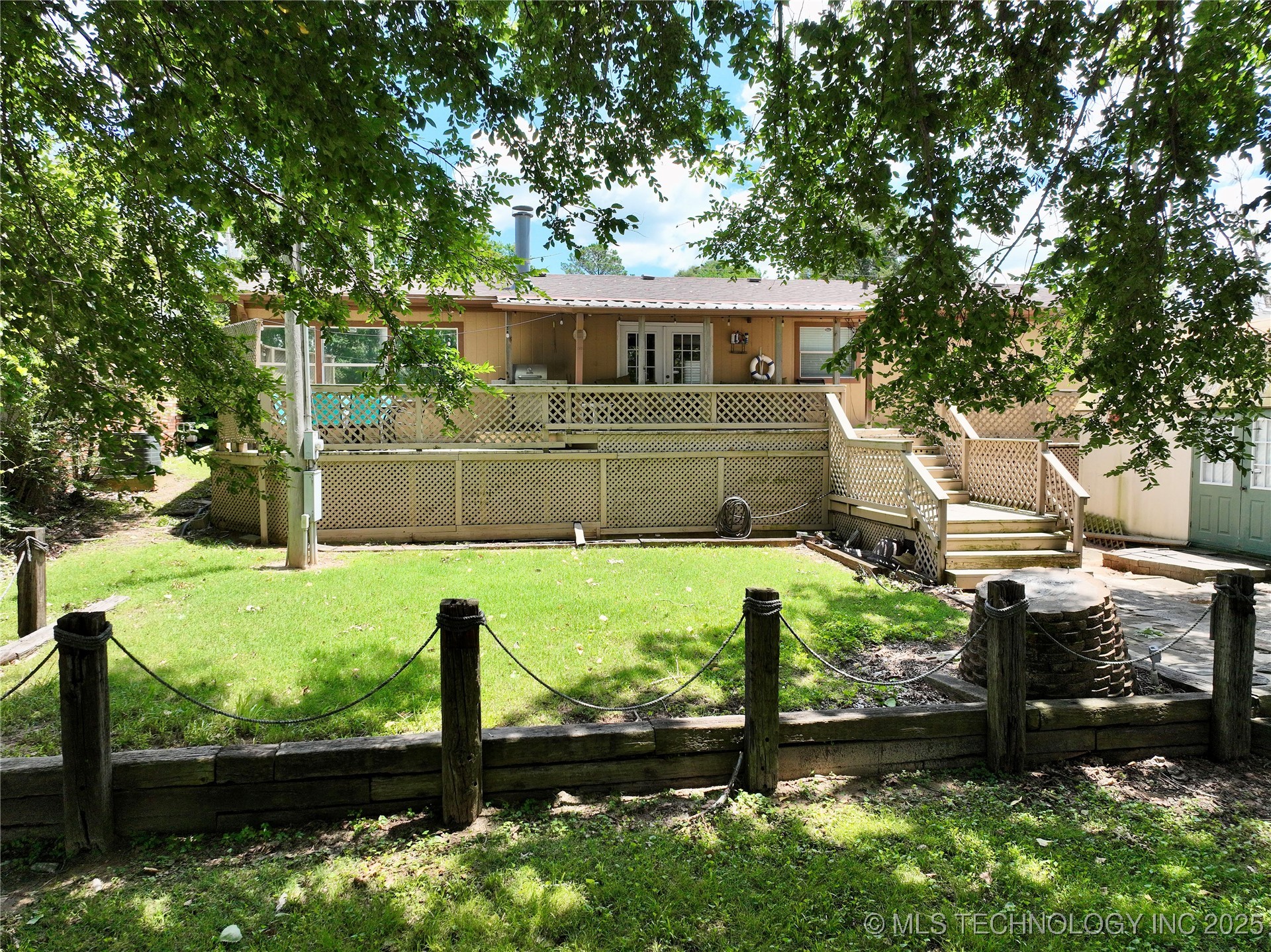 141 Hickory Property Photo 14