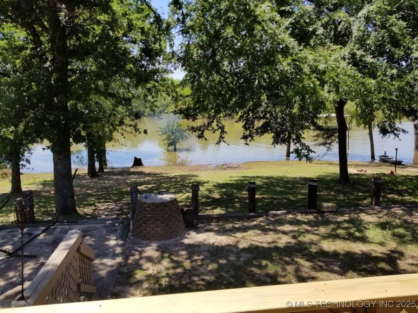 141 Hickory Property Photo 15