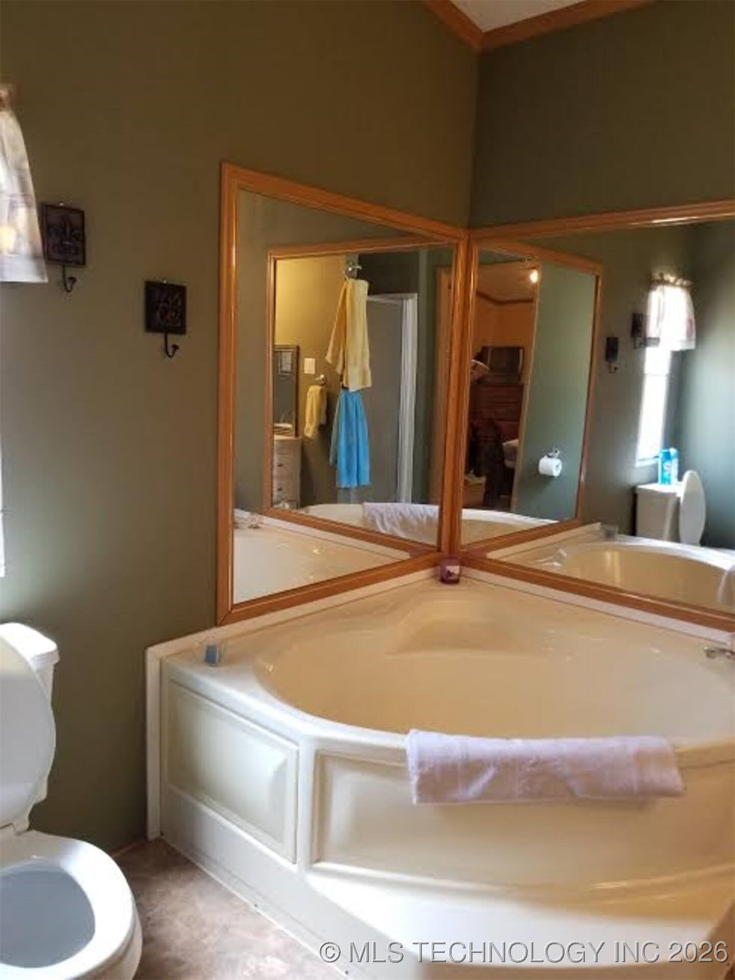 141 Hickory Property Photo 36