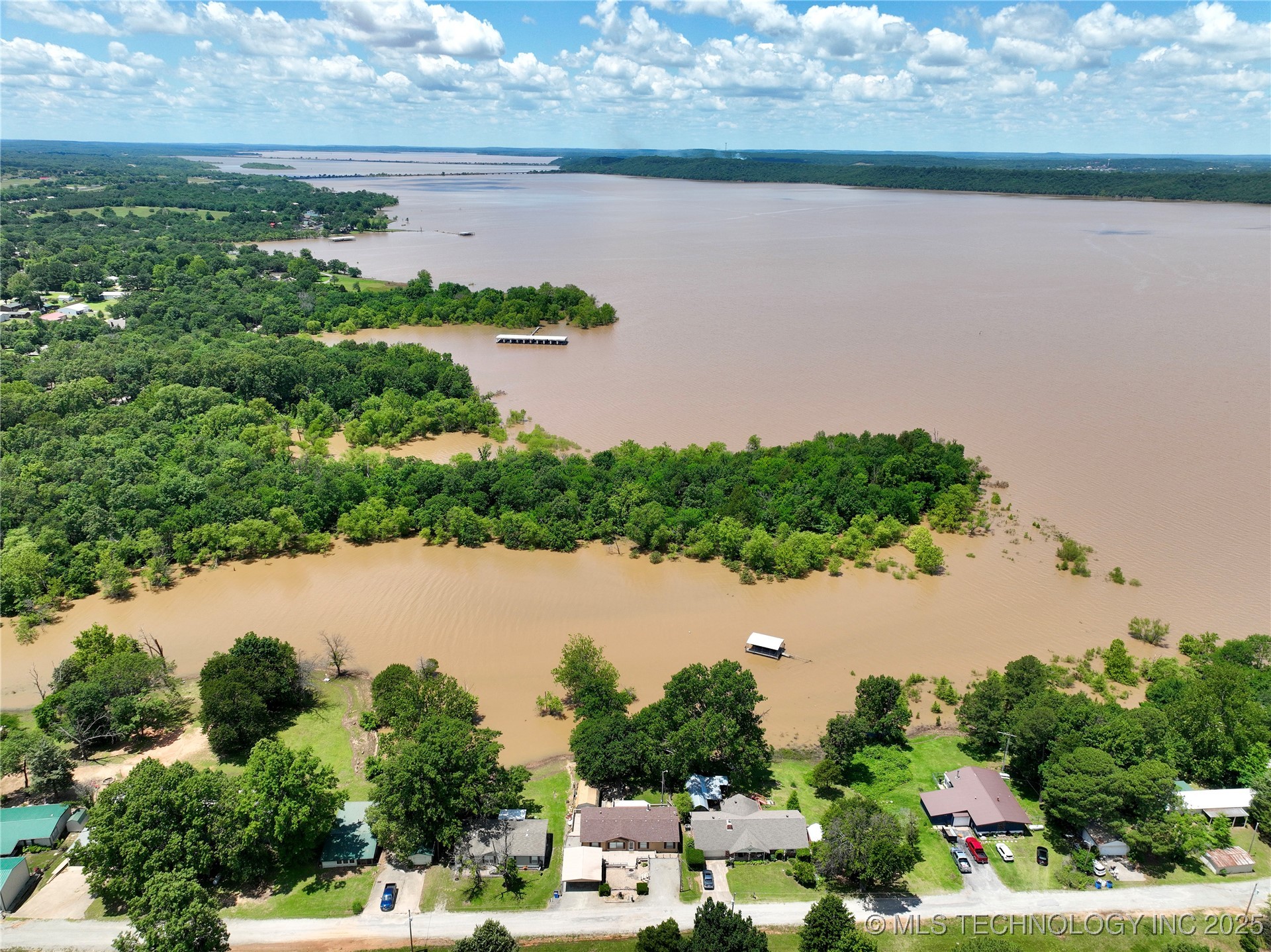 141 Hickory Property Photo 52
