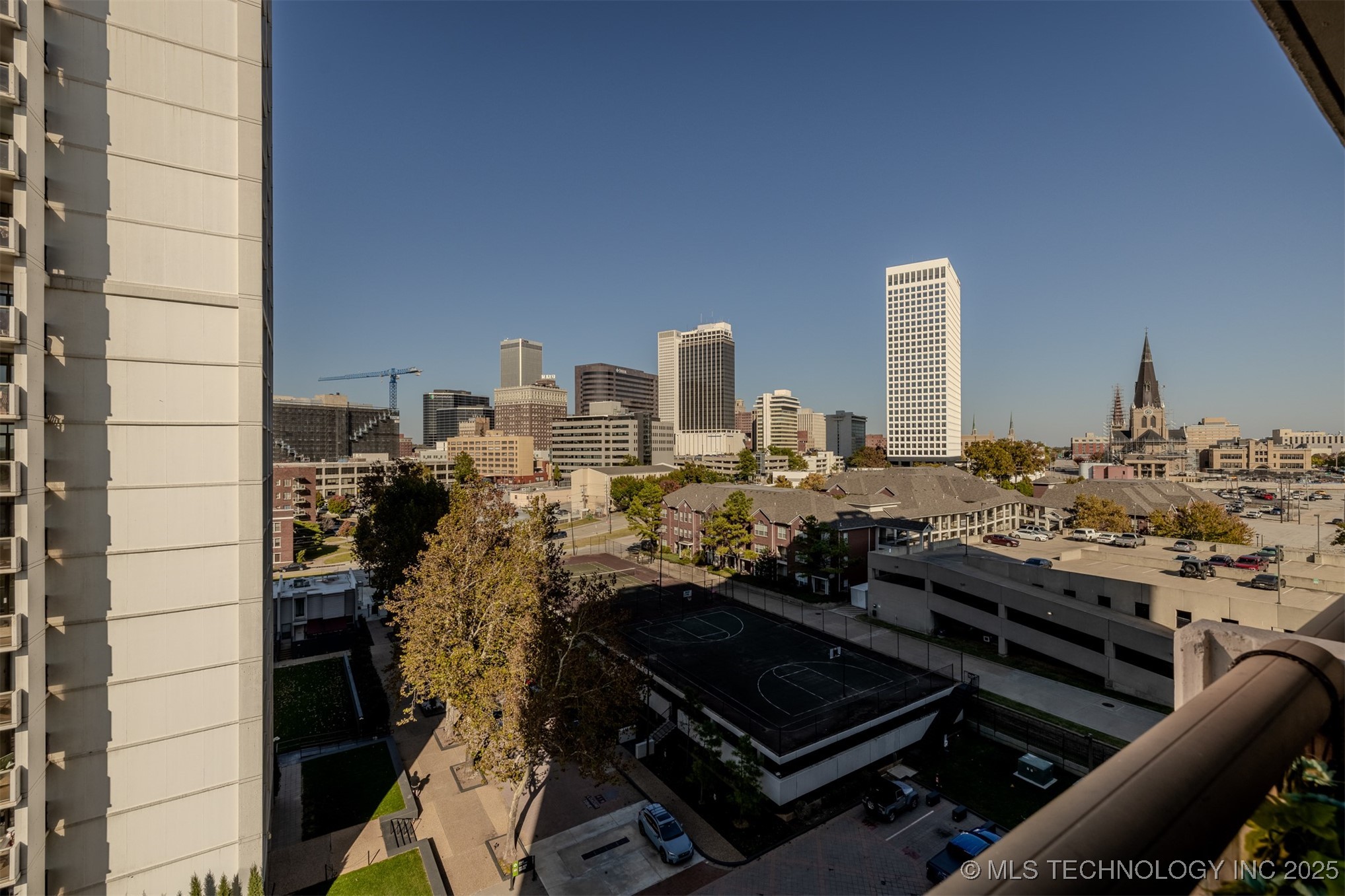 410 W 7th Street 923 Property Photo 23