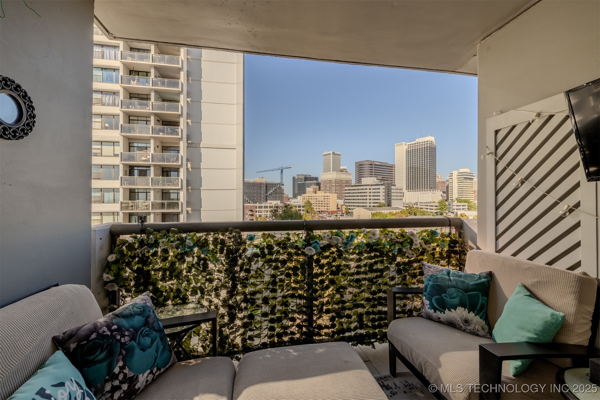 410 W 7th Street 923 Property Photo 24