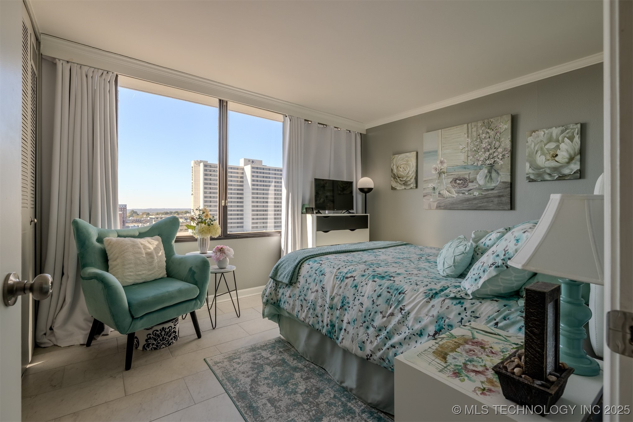 410 W 7th Street 923 Property Photo 29