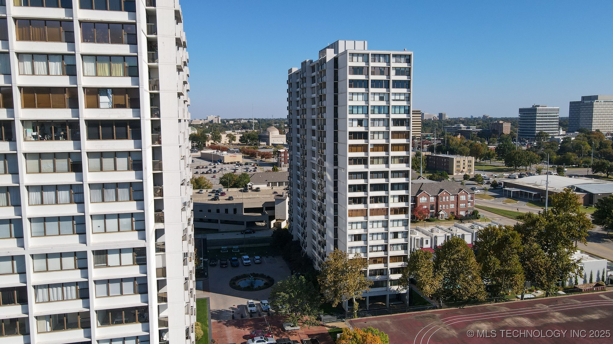 410 W 7th Street 923 Property Photo 63