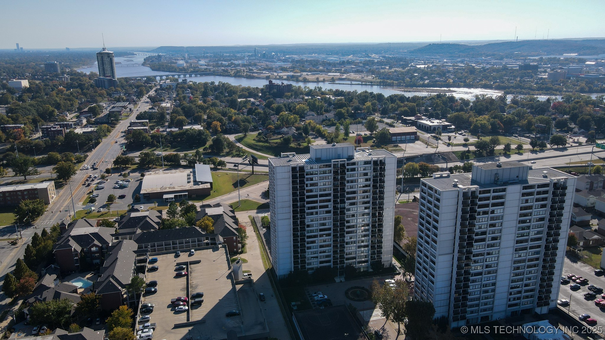 410 W 7th Street 923 Property Photo 66