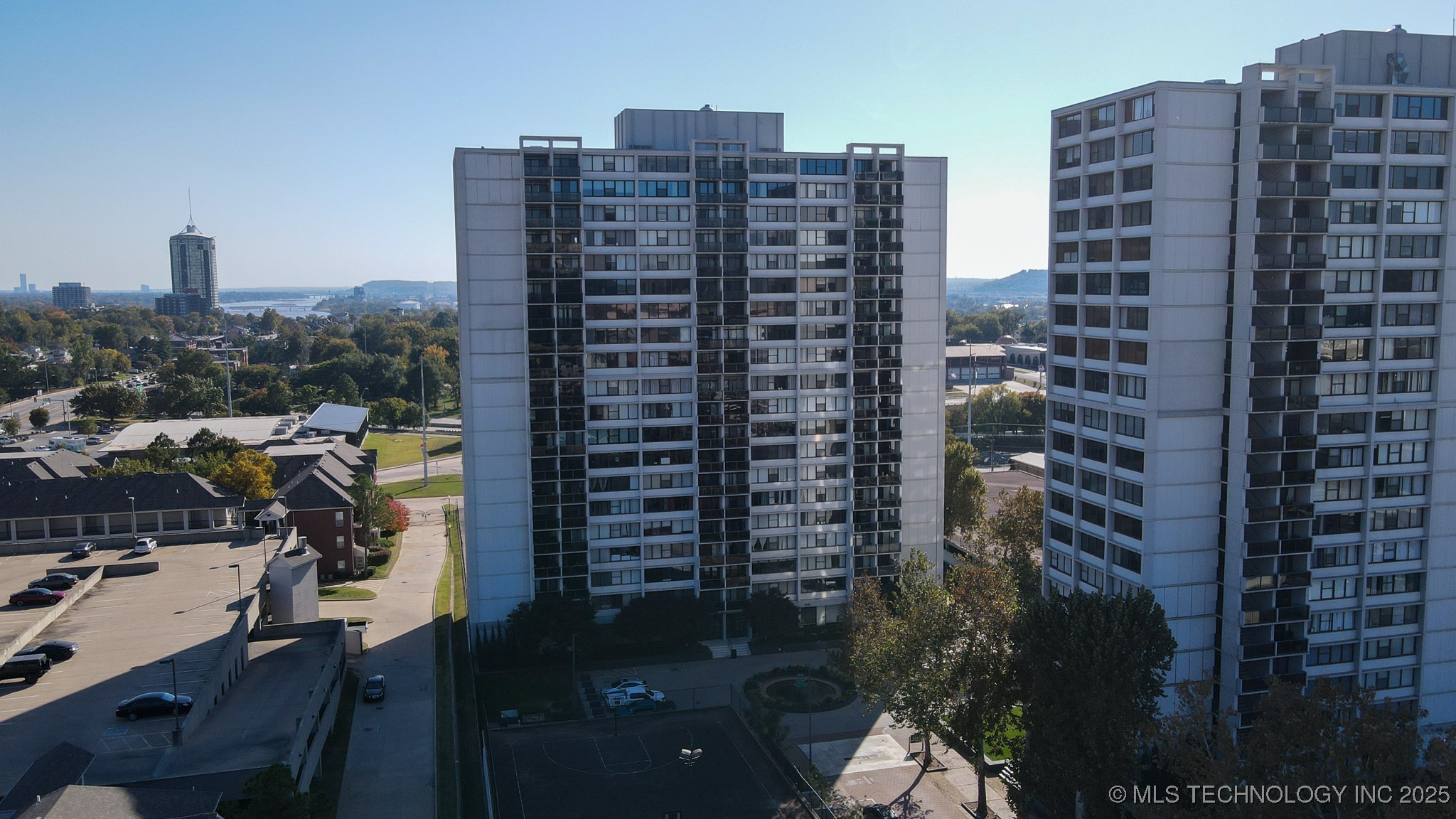 410 W 7th Street 923 Property Photo 69