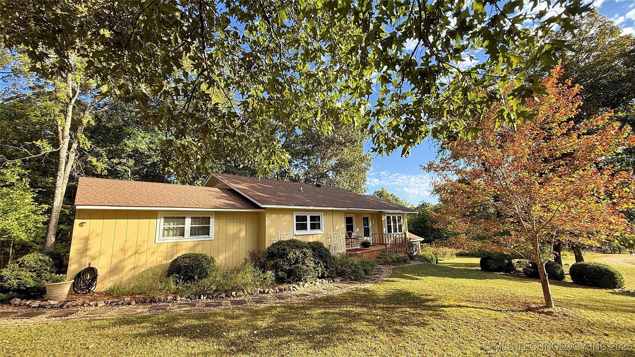 202 Alder Way Property Photo 2