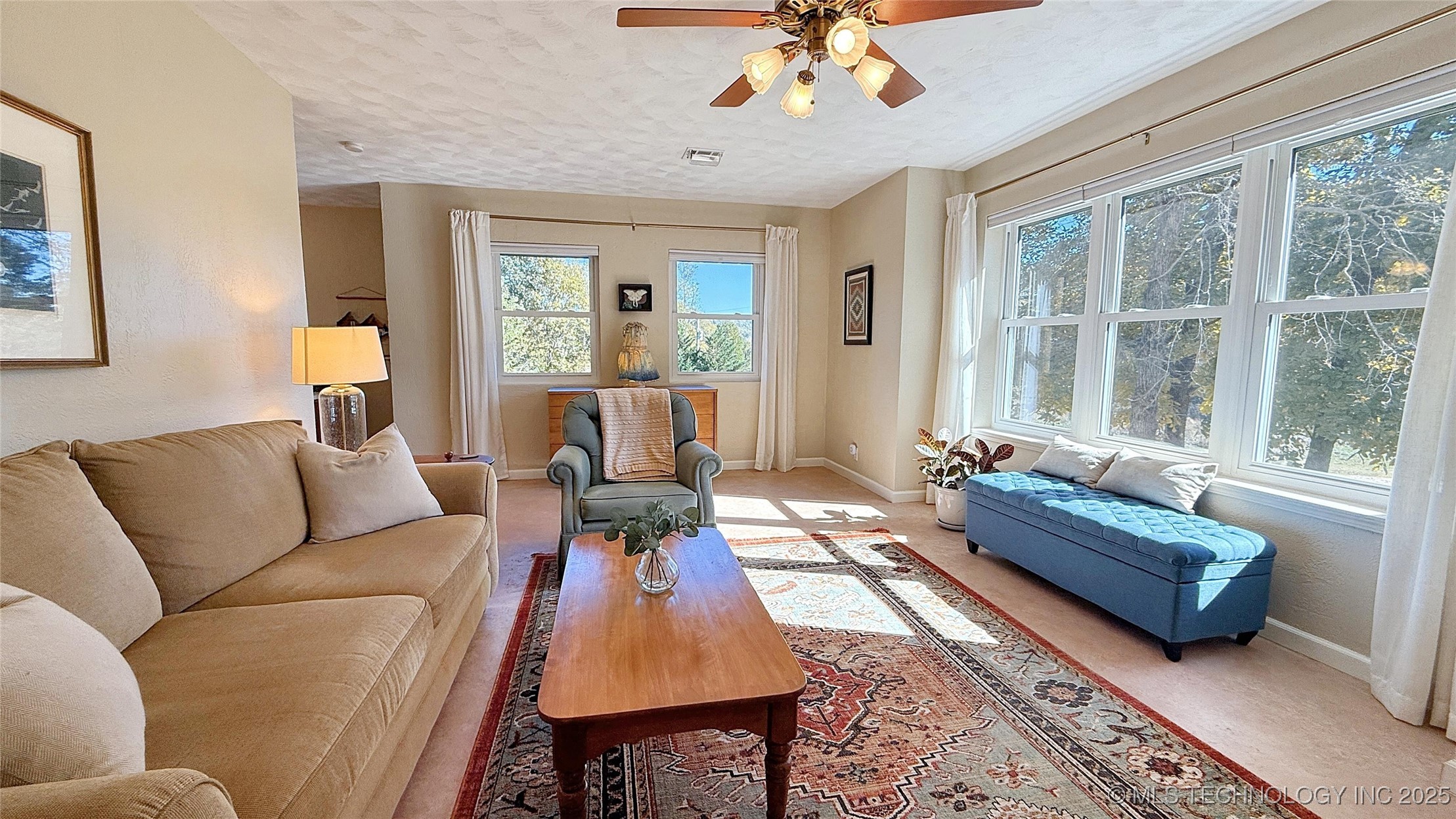 202 Alder Way Property Photo 5