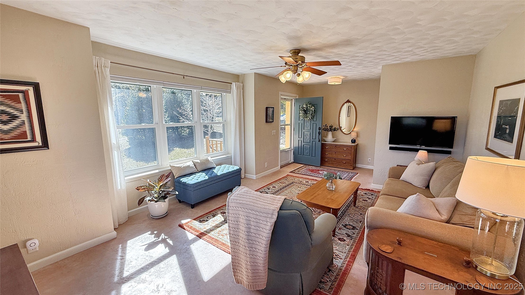 202 Alder Way Property Photo 6