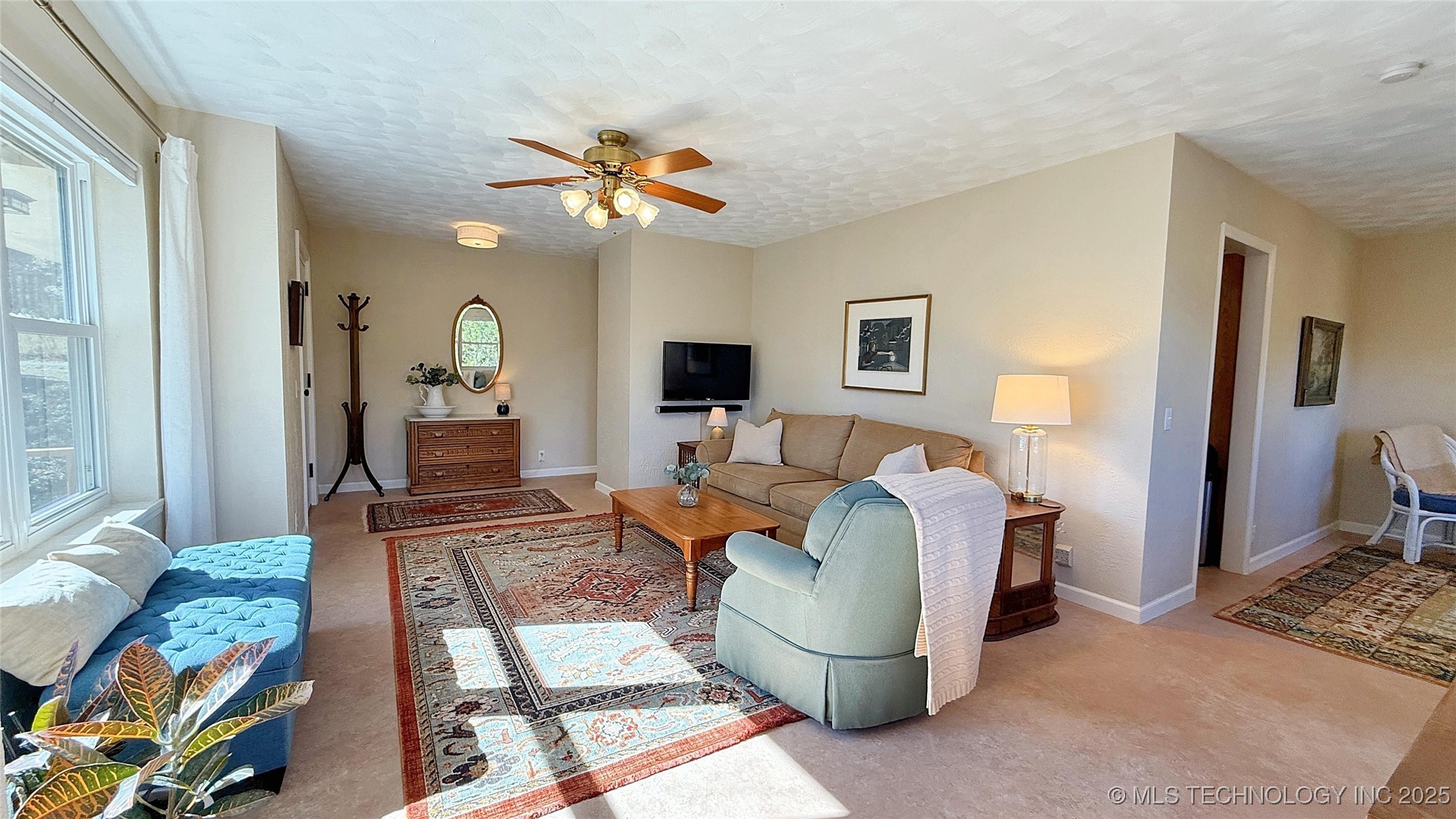 202 Alder Way Property Photo 9