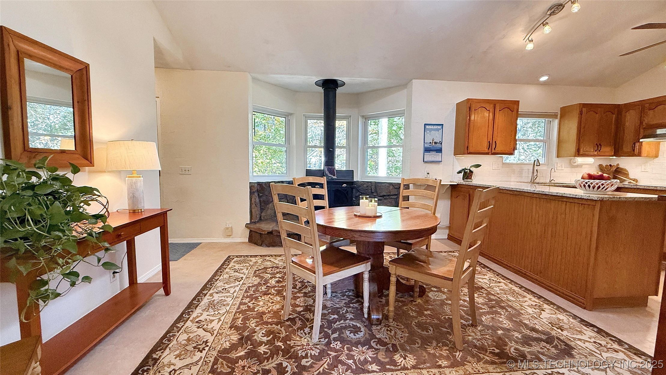 202 Alder Way Property Photo 14