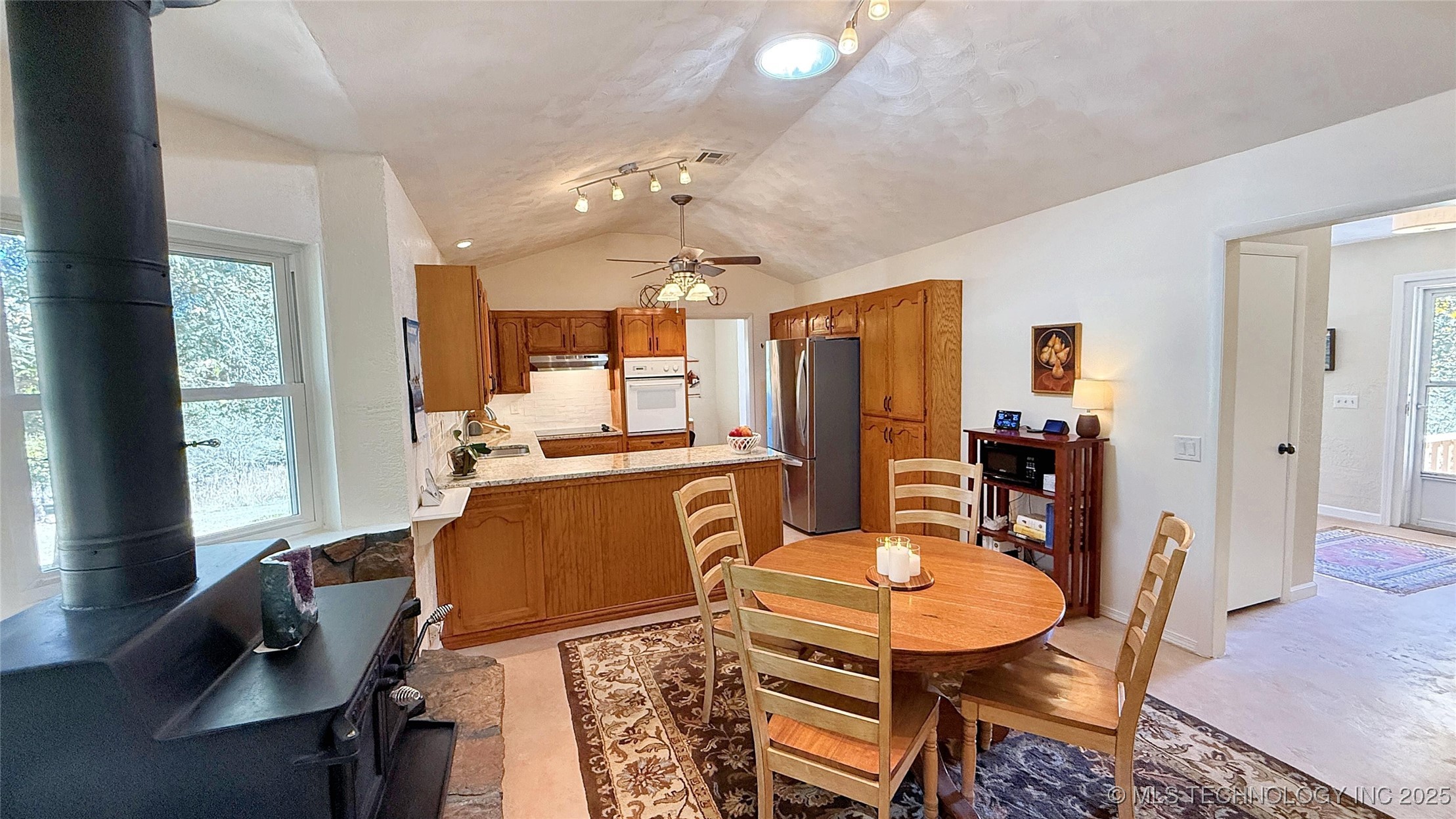 202 Alder Way Property Photo 15