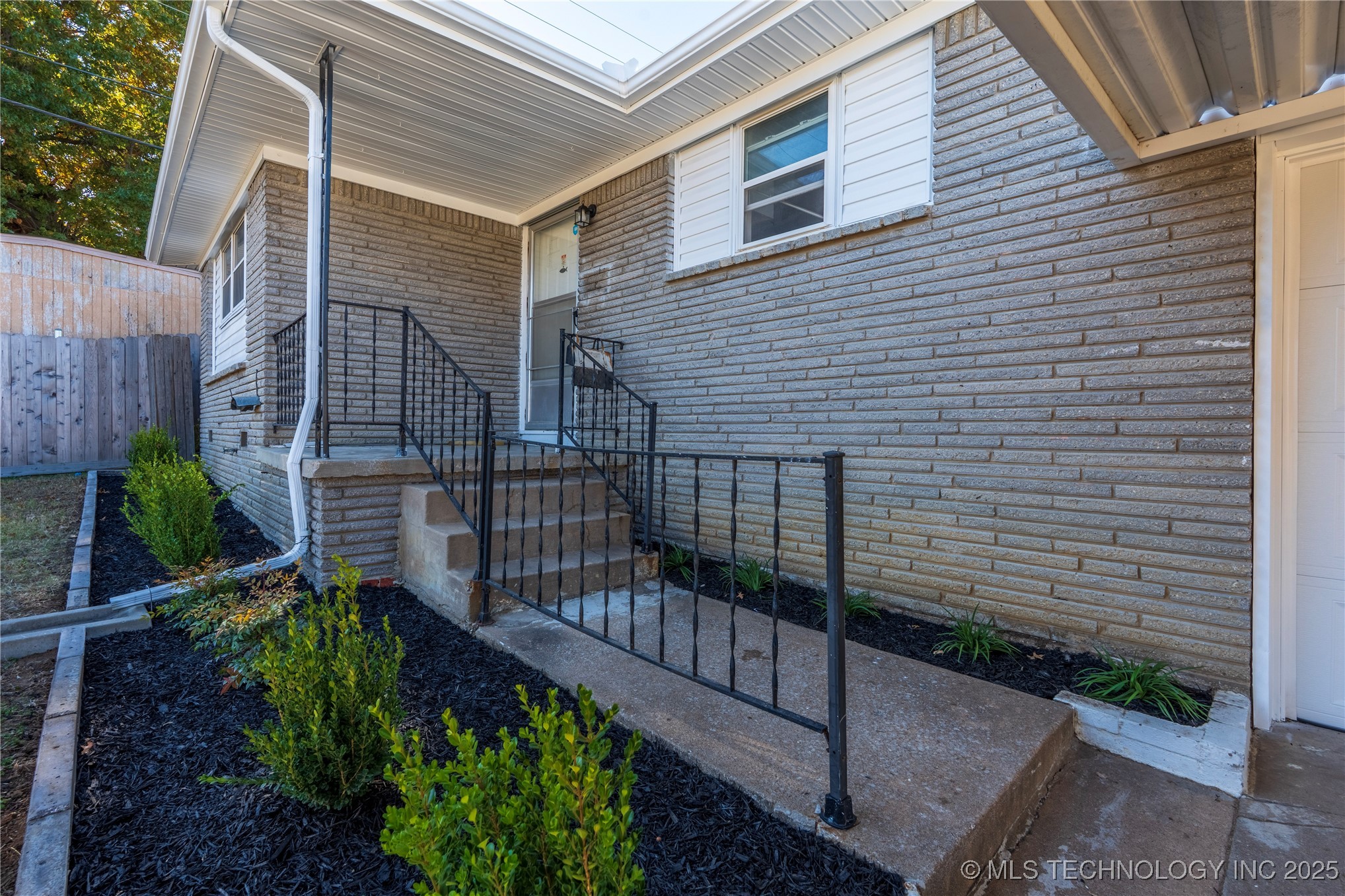 2150 S 80th East Avenue Property Photo 2