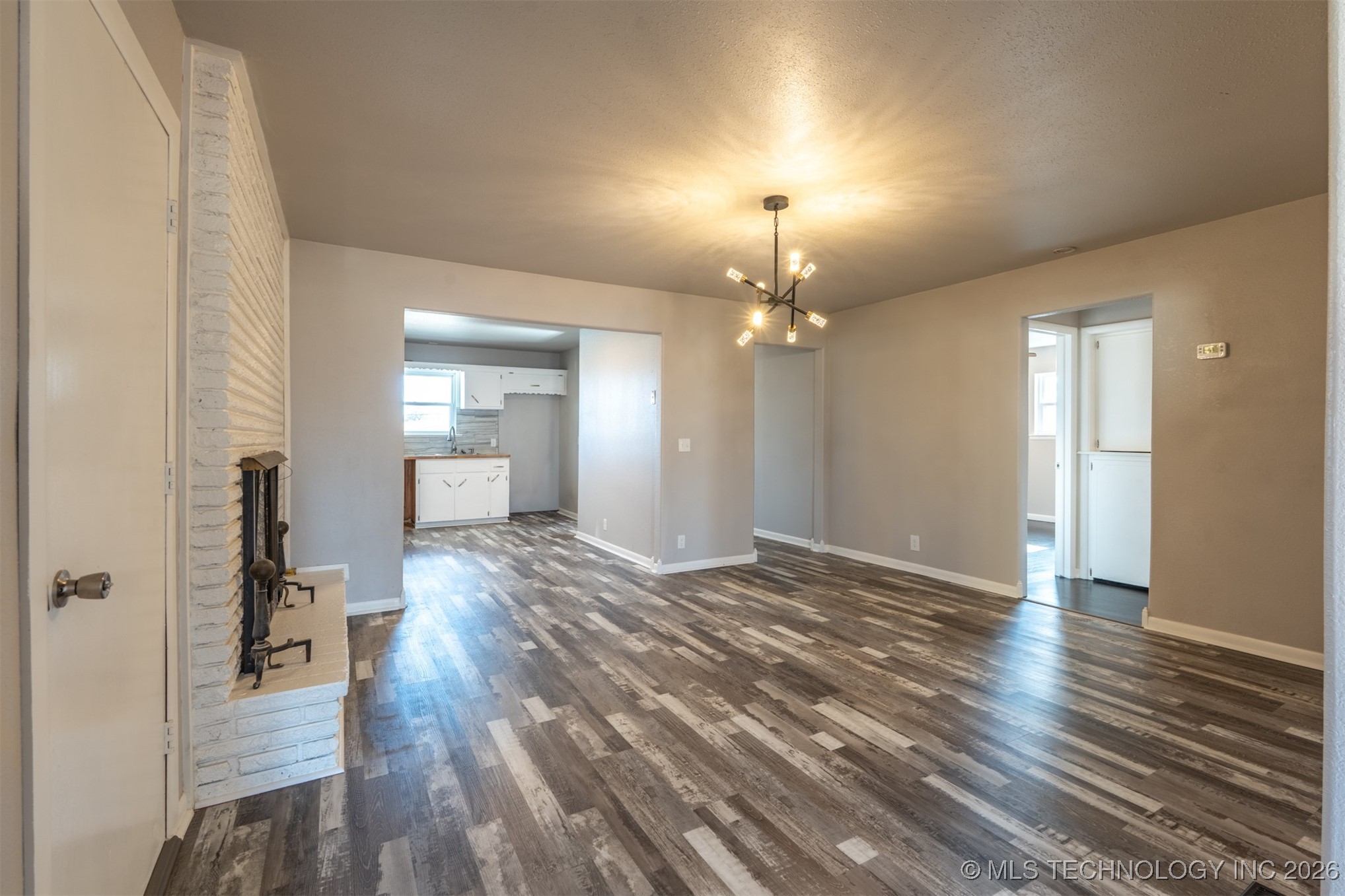 2150 S 80th East Avenue Property Photo 21