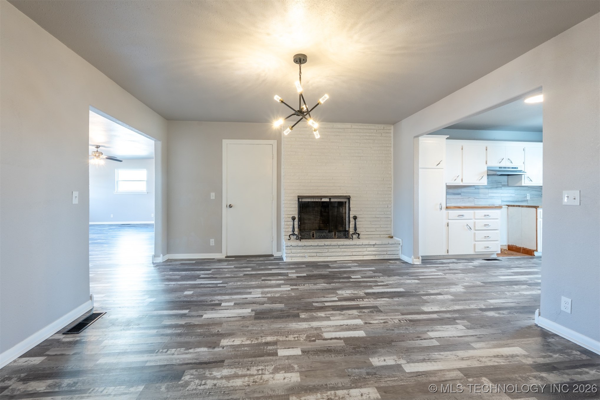 2150 S 80th East Avenue Property Photo 38