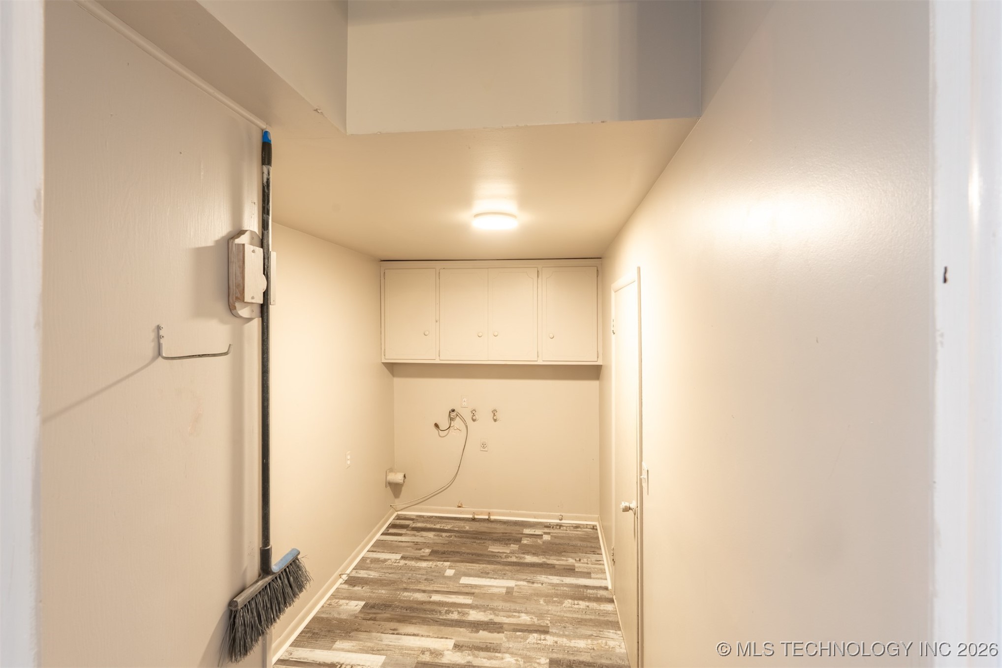 2150 S 80th East Avenue Property Photo 43